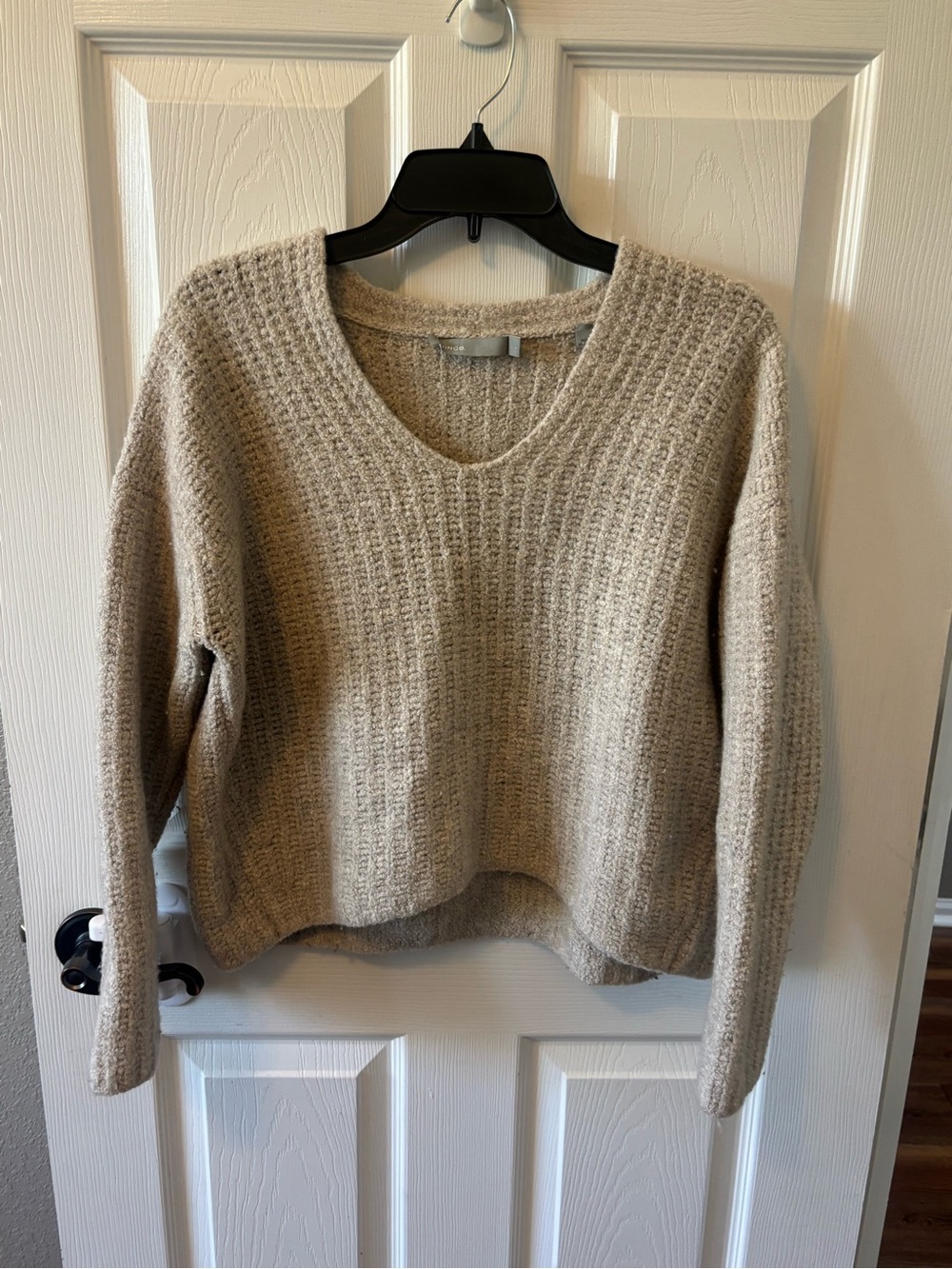 Vince Women’s Beige V Neck Pullover Sweater Cashmere Polyamide Large - Picture 3 of 8